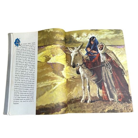 Vintage American Annual of Christmas Literature and Art - Picture 7 of 13